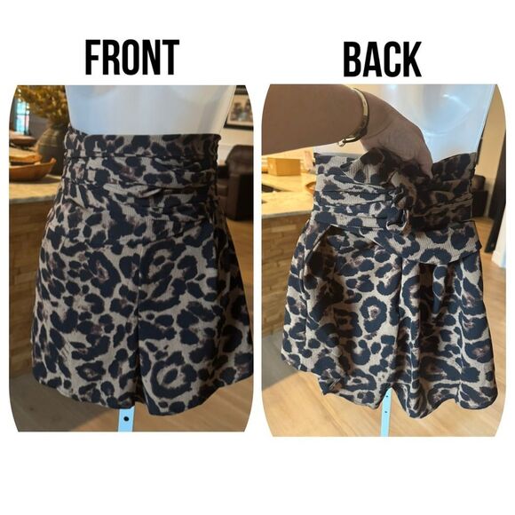 Leopard Print Crisscross Plunging Neck Belted
Romper Jumpsuit. Size 8 / 10 - Picture 8 of 12